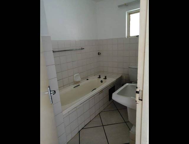 1 BEDROOM APARTMENT FOR SALE IN MORNINGSIDE